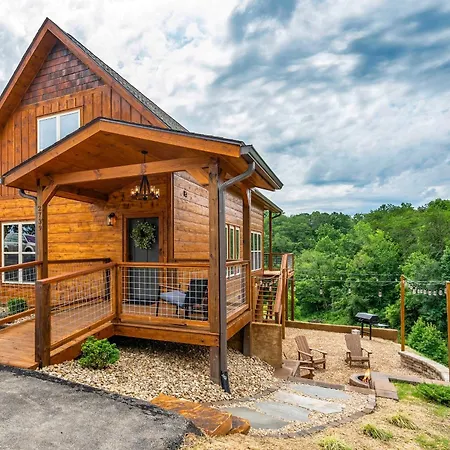 New 2Br With Loft Cabin By Parkway, Gatlinburg & Gsmnp